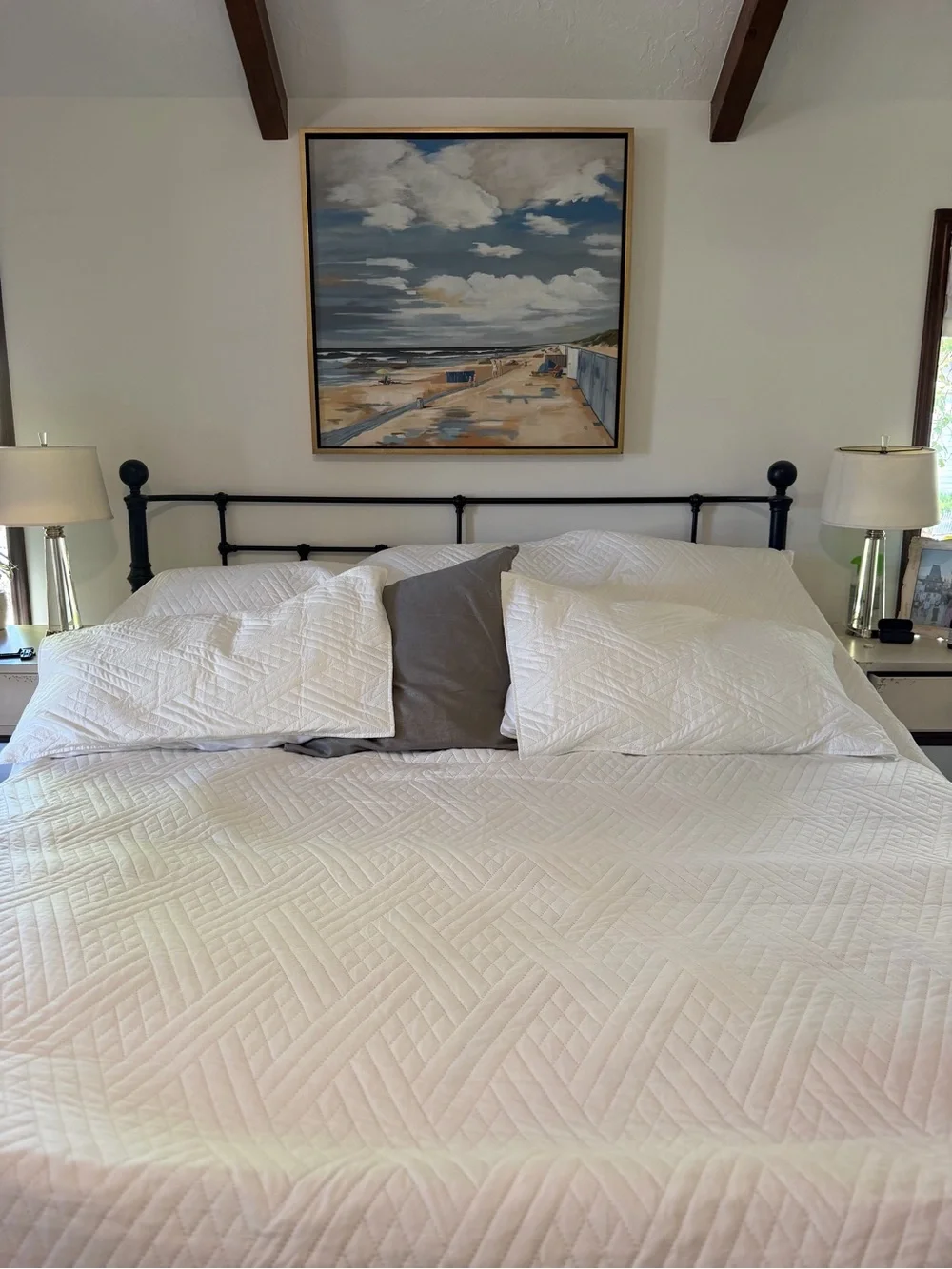 Elegant White Quilted Bedspread with Gray Accent Pillow - Home Bedding Quilts
